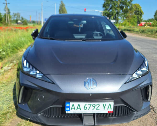 Сірий МГ 4, об'ємом двигуна 0 л та пробігом 35 тис. км за 18000 $, фото 1 на Automoto.ua