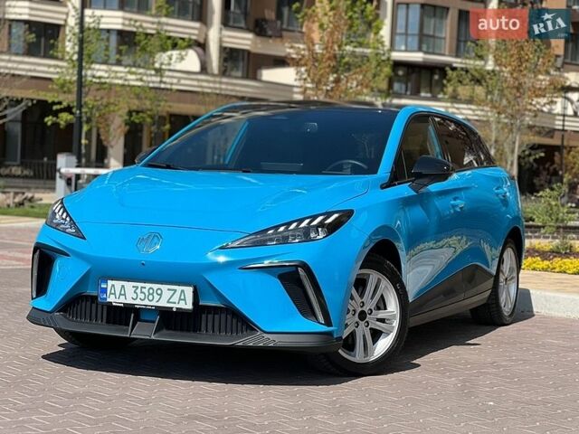 Синий МГ 4, объемом двигателя 0 л и пробегом 23 тыс. км за 19000 $, фото 1 на Automoto.ua