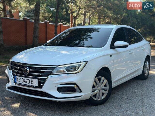 Белый МГ 5, объемом двигателя 1.5 л и пробегом 92 тыс. км за 8999 $, фото 1 на Automoto.ua