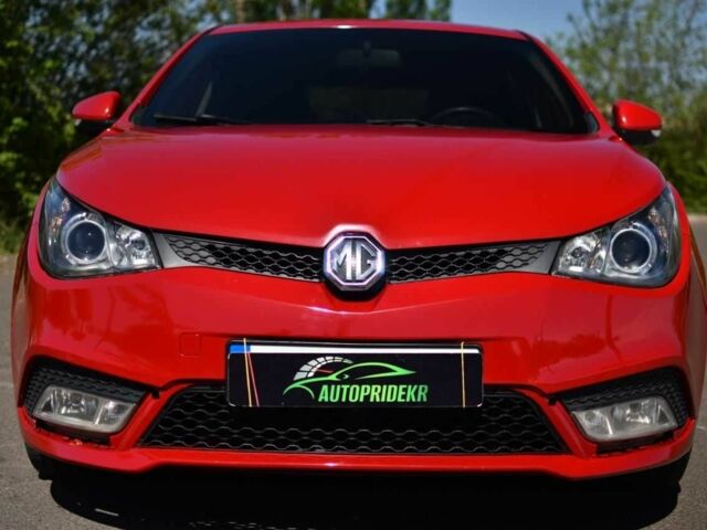 Красный МГ 5, объемом двигателя 1.5 л и пробегом 85 тыс. км за 5999 $, фото 1 на Automoto.ua