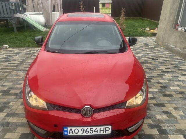 Красный МГ 5, объемом двигателя 1.5 л и пробегом 200 тыс. км за 4250 $, фото 1 на Automoto.ua