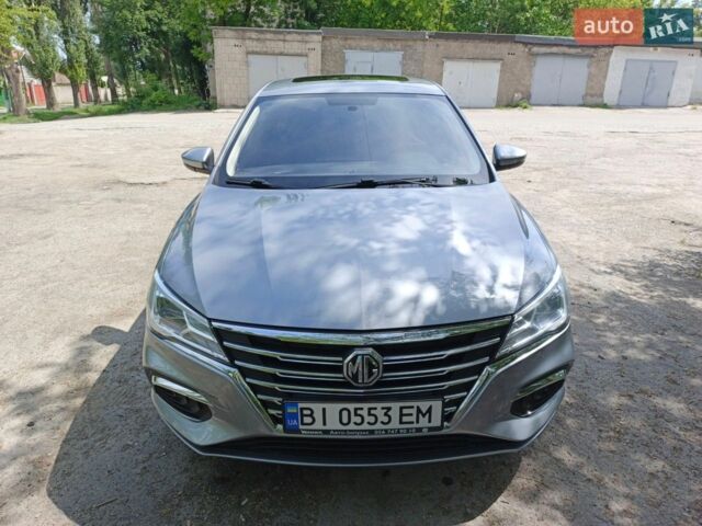 Серый МГ 5, объемом двигателя 1.5 л и пробегом 86 тыс. км за 11000 $, фото 1 на Automoto.ua