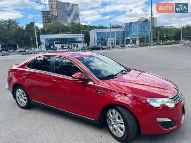 Красный МГ 550, объемом двигателя 1.8 л и пробегом 102 тыс. км за 8000 $, фото 1 на Automoto.ua