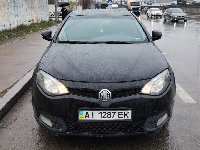 Чорний МГ 6, об'ємом двигуна 1.8 л та пробігом 260 тис. км за 3500 $, фото 1 на Automoto.ua