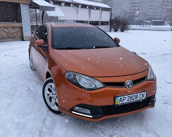 Оранжевый МГ 6, объемом двигателя 1.8 л и пробегом 132 тыс. км за 7500 $, фото 1 на Automoto.ua