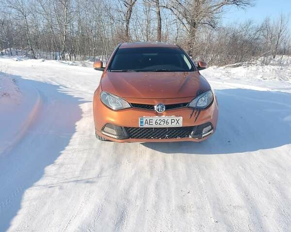 Помаранчевий МГ 6, об'ємом двигуна 1.8 л та пробігом 92 тис. км за 6000 $, фото 1 на Automoto.ua