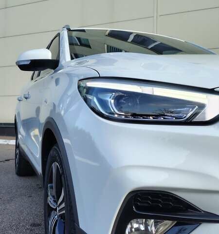 Білий МГ ЗС, об'ємом двигуна 1.5 л та пробігом 7 тис. км за 16700 $, фото 1 на Automoto.ua