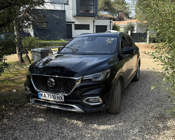 Черный МГ HS, объемом двигателя 2 л и пробегом 60 тыс. км за 18000 $, фото 1 на Automoto.ua