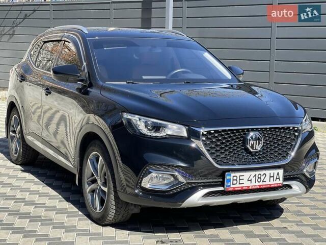 Черный МГ HS, объемом двигателя 1.49 л и пробегом 30 тыс. км за 19800 $, фото 1 на Automoto.ua