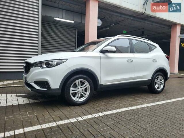 Белый МГ ZS EV, объемом двигателя 0 л и пробегом 140 тыс. км за 12700 $, фото 1 на Automoto.ua