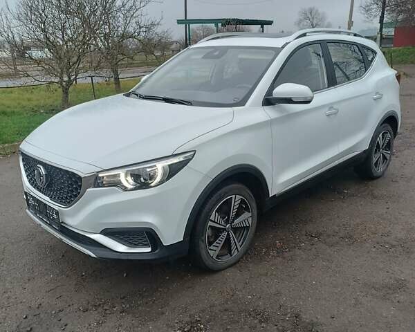 Белый МГ ZS EV, объемом двигателя 0 л и пробегом 31 тыс. км за 13900 $, фото 1 на Automoto.ua