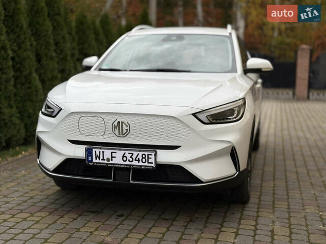 Белый МГ ZS EV, объемом двигателя 0 л и пробегом 8 тыс. км за 17500 $, фото 1 на Automoto.ua