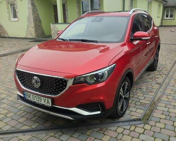 Червоний МГ ZS EV, об'ємом двигуна 0 л та пробігом 29 тис. км за 17500 $, фото 1 на Automoto.ua