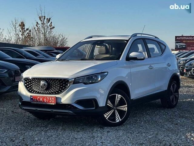 МГ ZS EV, объемом двигателя 0 л и пробегом 27 тыс. км за 14700 $, фото 1 на Automoto.ua