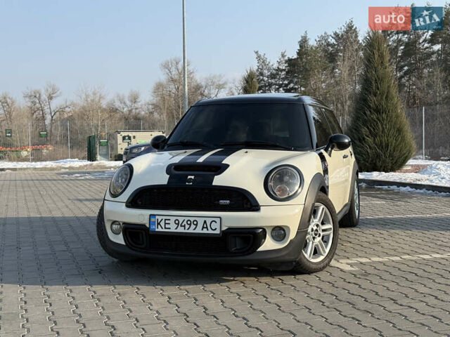 Белый Мини Клабмен, объемом двигателя 1.6 л и пробегом 130 тыс. км за 7800 $, фото 1 на Automoto.ua