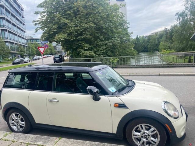 Белый Мини Клабмен, объемом двигателя 1.6 л и пробегом 200 тыс. км за 8700 $, фото 1 на Automoto.ua