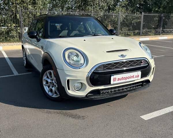 Мини Клабмен 2016 в Буче на Automoto.ua Белый Мини Клабмен, объемом двигателя 2 л и пробегом 152 тыс. км за 12400 $, фото 1 на Automoto.ua