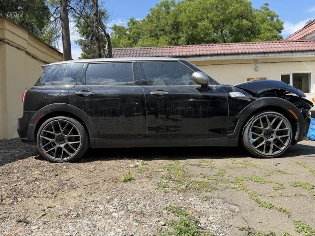 Чорний Міні Клубмен, об'ємом двигуна 2 л та пробігом 90 тис. км за 7999 $, фото 1 на Automoto.ua