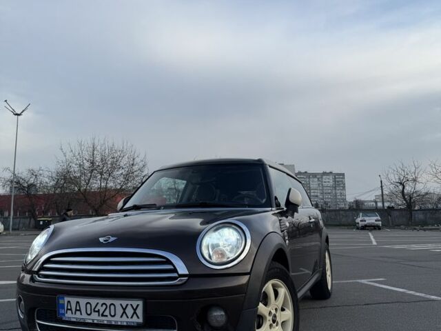 Коричневый Мини Клабмен, объемом двигателя 1.6 л и пробегом 282 тыс. км за 8100 $, фото 1 на Automoto.ua