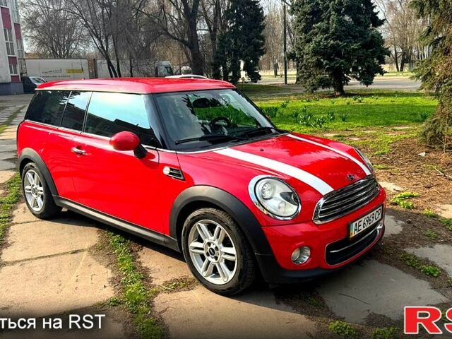 Красный Мини Клабмен, объемом двигателя 1.6 л и пробегом 126 тыс. км за 13000 $, фото 1 на Automoto.ua