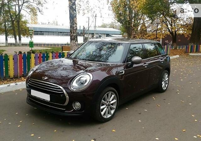 Червоний Міні Clubman, об'ємом двигуна 1.5 л та пробігом 4 тис. км за 31900 $, фото 1 на Automoto.ua