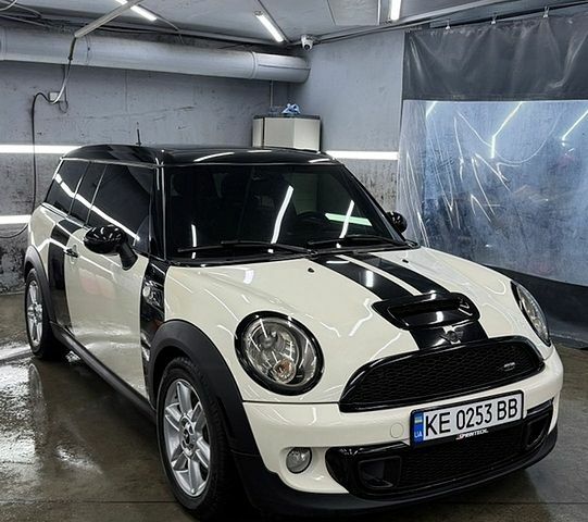 Мини Клабмен, объемом двигателя 1.6 л и пробегом 145 тыс. км за 8499 $, фото 1 на Automoto.ua