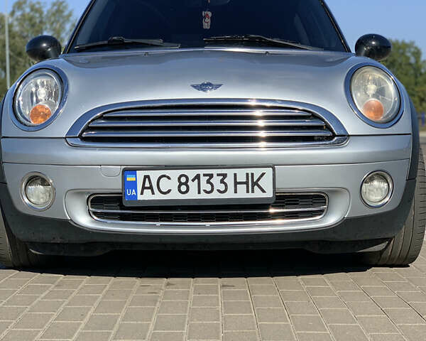 Серый Мини Клабмен, объемом двигателя 1.6 л и пробегом 305 тыс. км за 5300 $, фото 1 на Automoto.ua