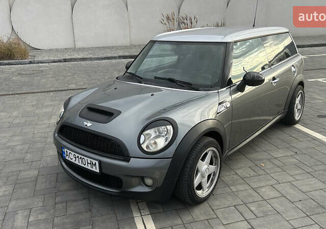 Серый Мини Клабмен, объемом двигателя 1.6 л и пробегом 232 тыс. км за 8000 $, фото 1 на Automoto.ua
