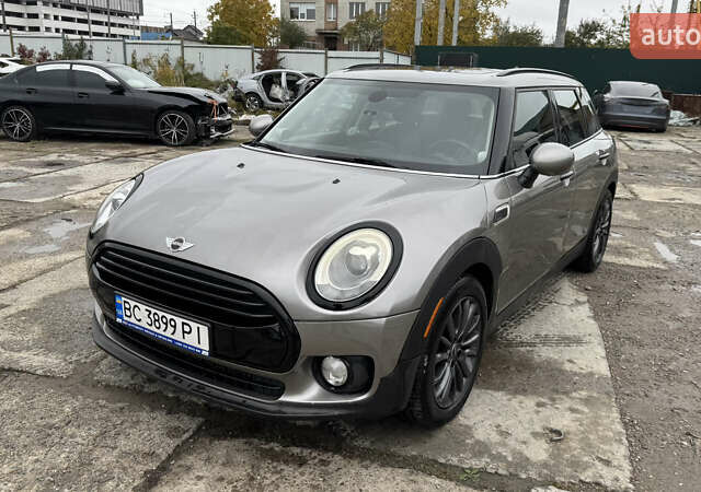 Сірий Міні Клубмен, об'ємом двигуна 1.5 л та пробігом 225 тис. км за 12800 $, фото 1 на Automoto.ua