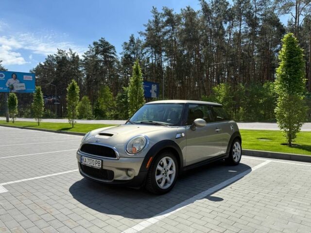 Бежевий Міні Cooper S, об'ємом двигуна 1.6 л та пробігом 156 тис. км за 7799 $, фото 1 на Automoto.ua