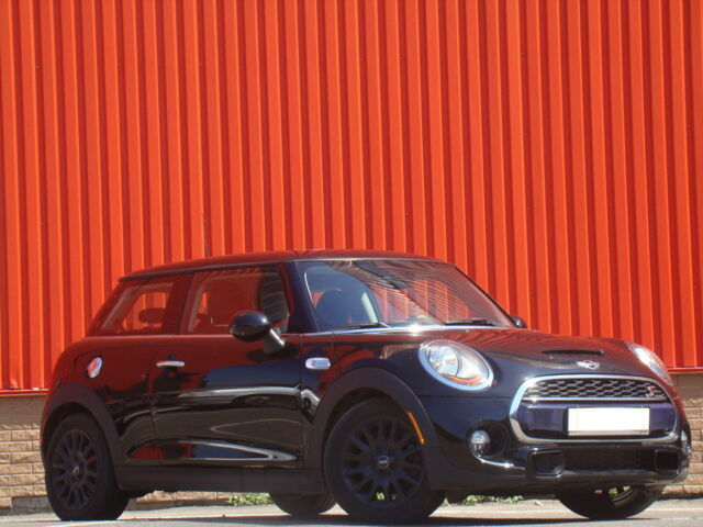 Чорний Міні Cooper S, об'ємом двигуна 2 л та пробігом 50 тис. км за 16500 $, фото 1 на Automoto.ua