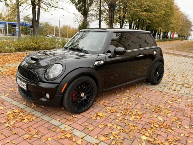 Чорний Міні Cooper S, об'ємом двигуна 1.6 л та пробігом 119 тис. км за 6700 $, фото 1 на Automoto.ua