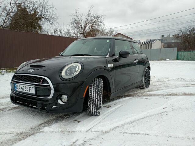 Черный Мини Купер С, объемом двигателя 2 л и пробегом 128 тыс. км за 15700 $, фото 1 на Automoto.ua