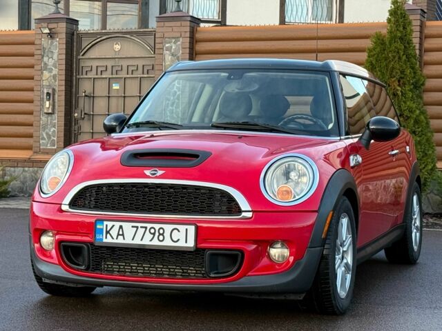 Мини Купер С 2010 в Киеве на Automoto.ua Красный Мини Купер С, объемом двигателя 1.6 л и пробегом 154 тыс. км за 9200 $, фото 1 на Automoto.ua