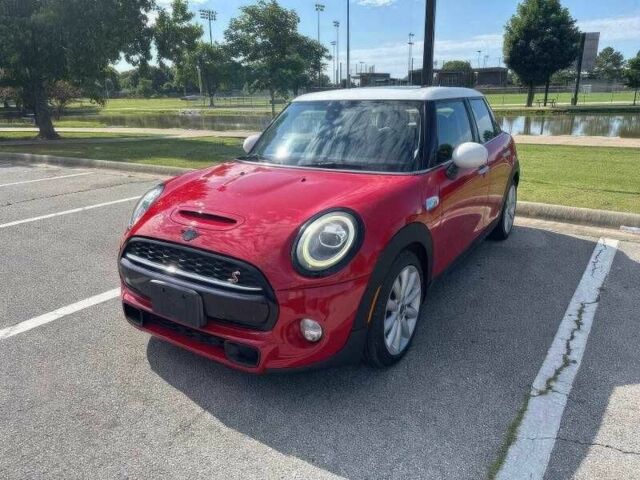 Червоний Міні Cooper S, об'ємом двигуна 2 л та пробігом 55 тис. км за 4300 $, фото 1 на Automoto.ua