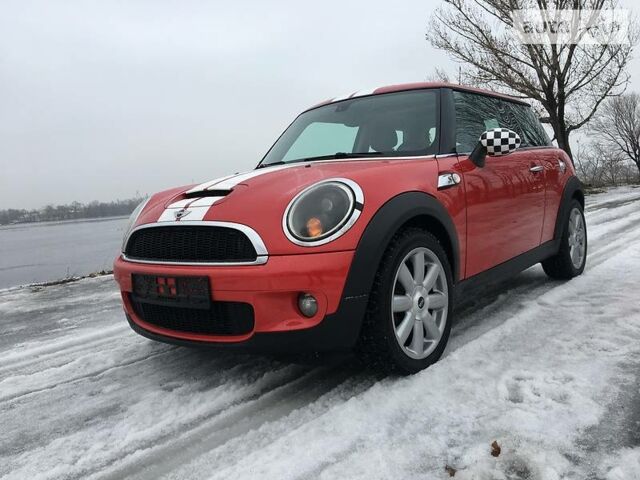 Червоний Міні Cooper S, об'ємом двигуна 0 л та пробігом 110 тис. км за 8900 $, фото 1 на Automoto.ua