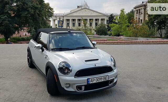 Міні Cooper S, об'ємом двигуна 1.6 л та пробігом 84 тис. км за 12800 $, фото 1 на Automoto.ua