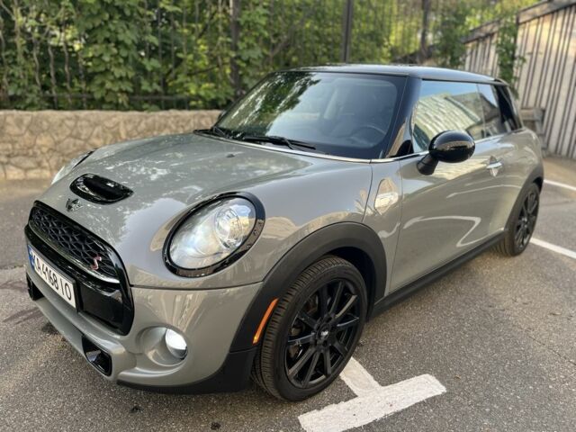 Сірий Міні Cooper S, об'ємом двигуна 2 л та пробігом 134 тис. км за 12800 $, фото 1 на Automoto.ua