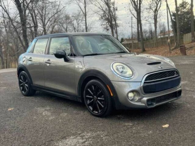 Сірий Міні Cooper S, об'ємом двигуна 2 л та пробігом 67 тис. км за 4500 $, фото 1 на Automoto.ua