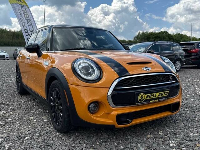 Помаранчевий Міні Cooper S, об'ємом двигуна 2 л та пробігом 139 тис. км за 14500 $, фото 1 на Automoto.ua
