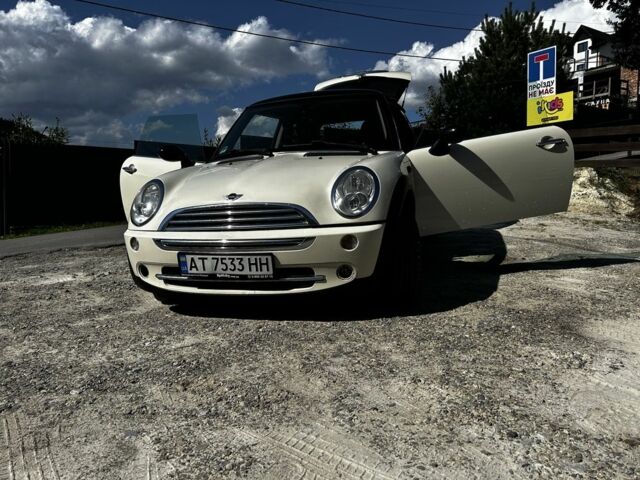 Белый Мини Купер, объемом двигателя 1.6 л и пробегом 250 тыс. км за 4600 $, фото 1 на Automoto.ua