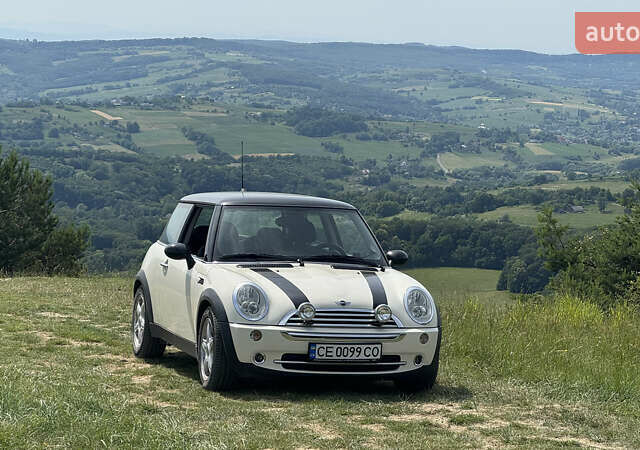 Міні Cooper 2005 у Чернівцях на Automoto.ua Білий Міні Cooper, об'ємом двигуна 1.6 л та пробігом 215 тис. км за 4900 $, фото 1 на Automoto.ua