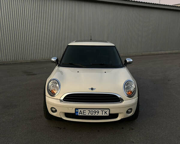 Білий Міні Cooper, об'ємом двигуна 1.6 л та пробігом 171 тис. км за 7000 $, фото 1 на Automoto.ua