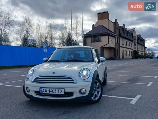Білий Міні Cooper, об'ємом двигуна 1.6 л та пробігом 105 тис. км за 5200 $, фото 1 на Automoto.ua