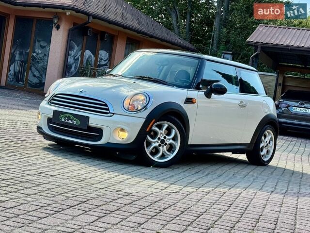 Білий Міні Cooper, об'ємом двигуна 1.6 л та пробігом 160 тис. км за 6900 $, фото 1 на Automoto.ua