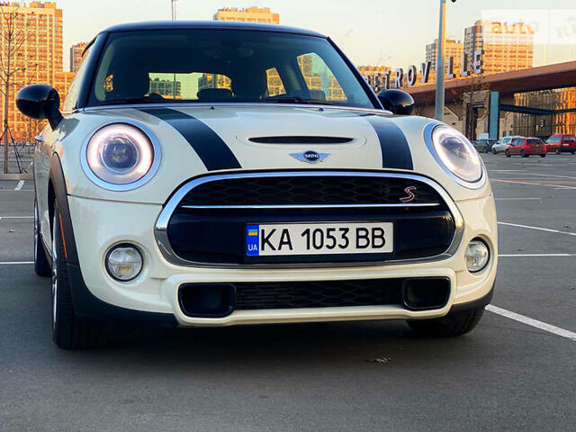 Білий Міні Cooper, об'ємом двигуна 2 л та пробігом 89 тис. км за 18500 $, фото 1 на Automoto.ua