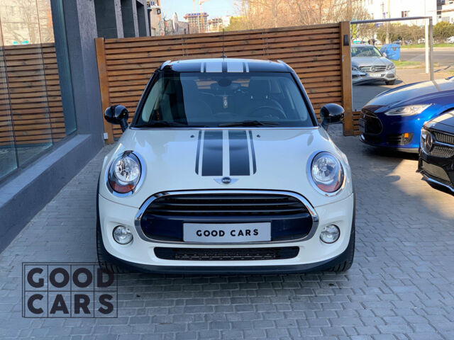 Білий Міні Cooper, об'ємом двигуна 1.5 л та пробігом 53 тис. км за 14998 $, фото 1 на Automoto.ua