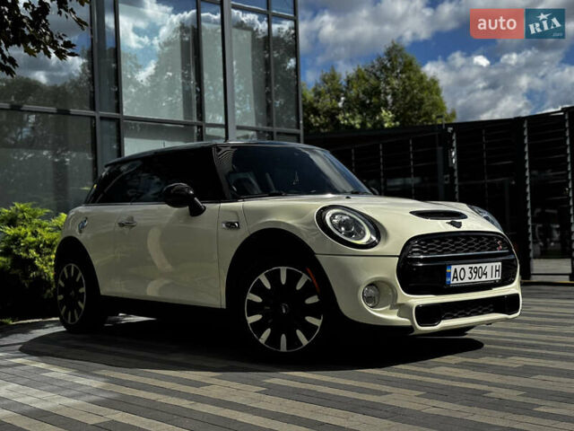 Білий Міні Cooper, об'ємом двигуна 2 л та пробігом 120 тис. км за 23200 $, фото 1 на Automoto.ua