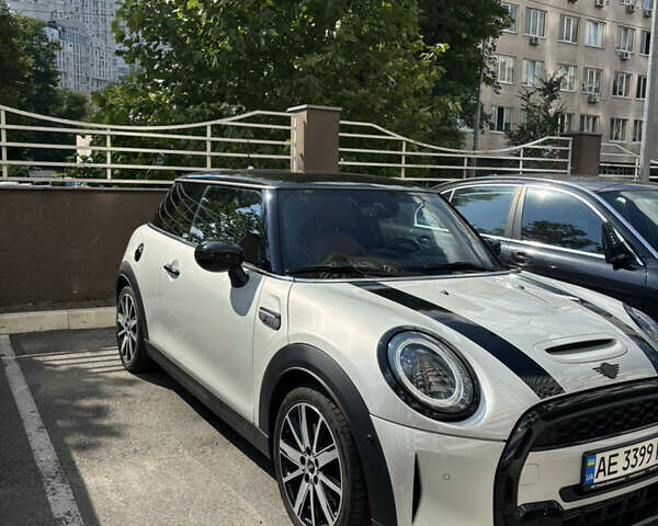 Білий Міні Cooper, об'ємом двигуна 2 л та пробігом 19 тис. км за 31500 $, фото 1 на Automoto.ua