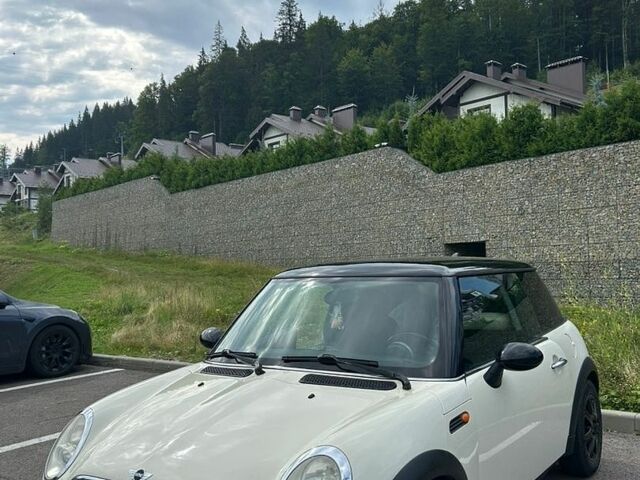 Бежевий Міні Cooper, об'ємом двигуна 1.6 л та пробігом 264 тис. км за 3700 $, фото 1 на Automoto.ua